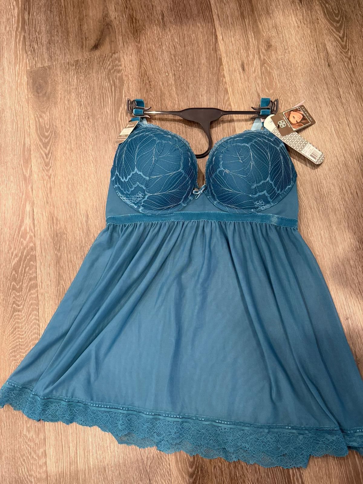 deal of lingerie - Image 7