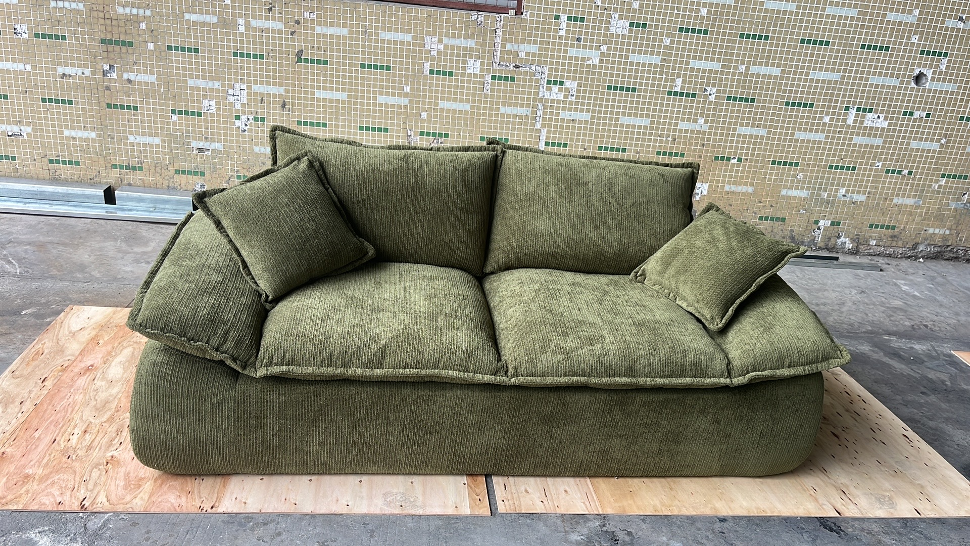 Love Seat Compressed Sofa. 825 Units. - Image 2