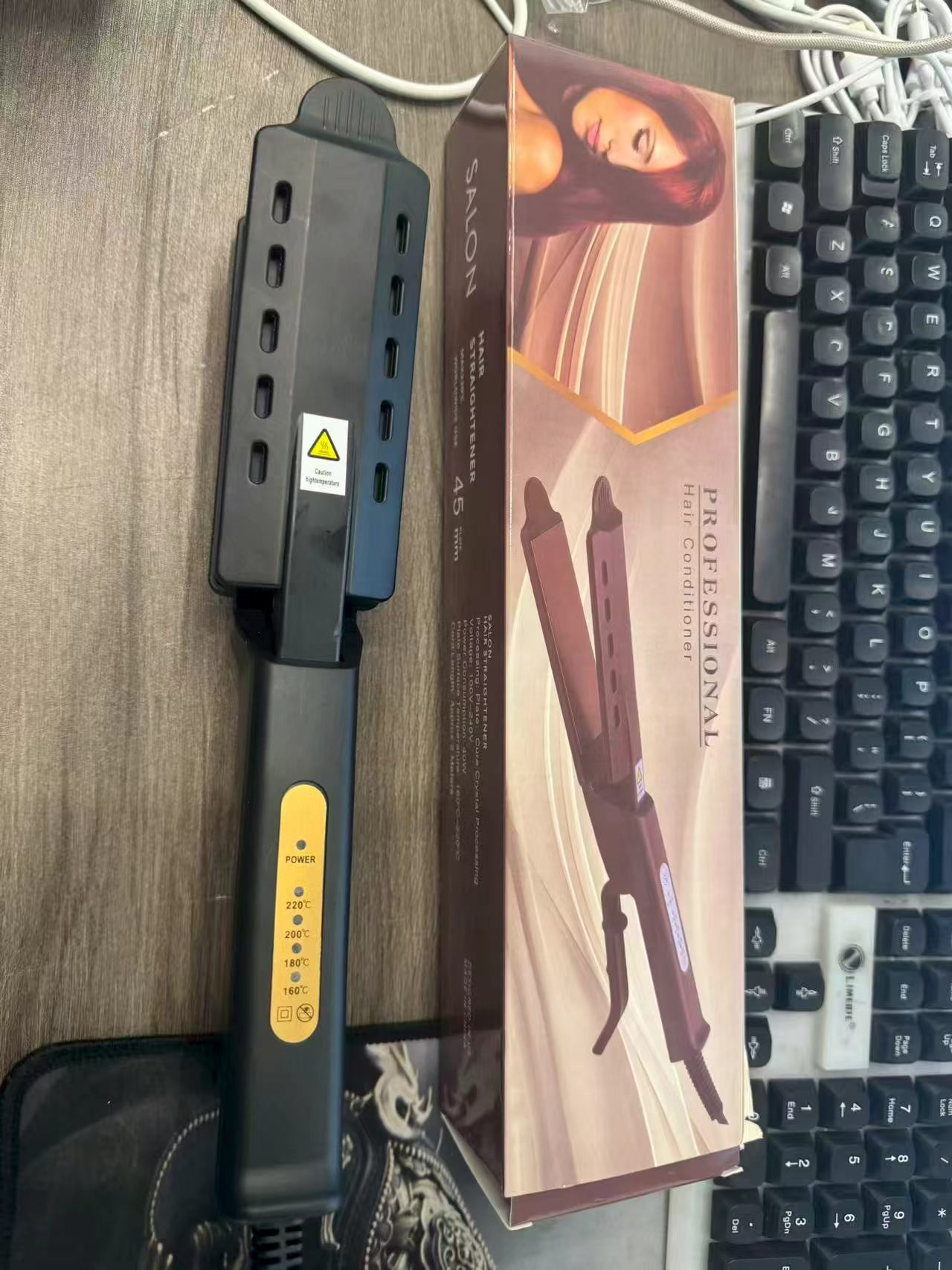 Wide Steam Hair Straightener. - Image 5