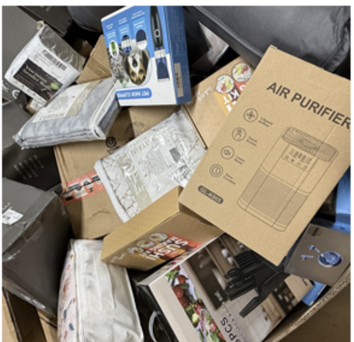 1 truckload available. Mix gaylord box and Amazon boxes pallet. Great variety. Mostly brand new items! - Image 3